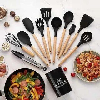 Jogo de utensílios de cozinha de silicone com cabo de madeira